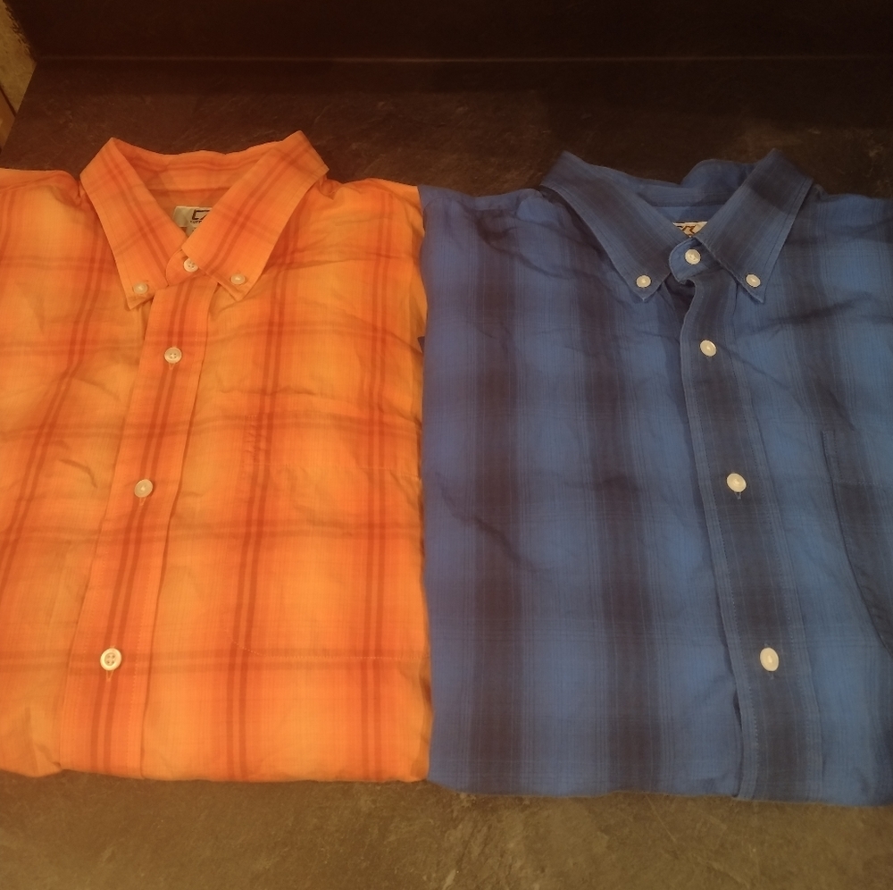 Men's lot of 2 size xlarge button down long sleeve shirts